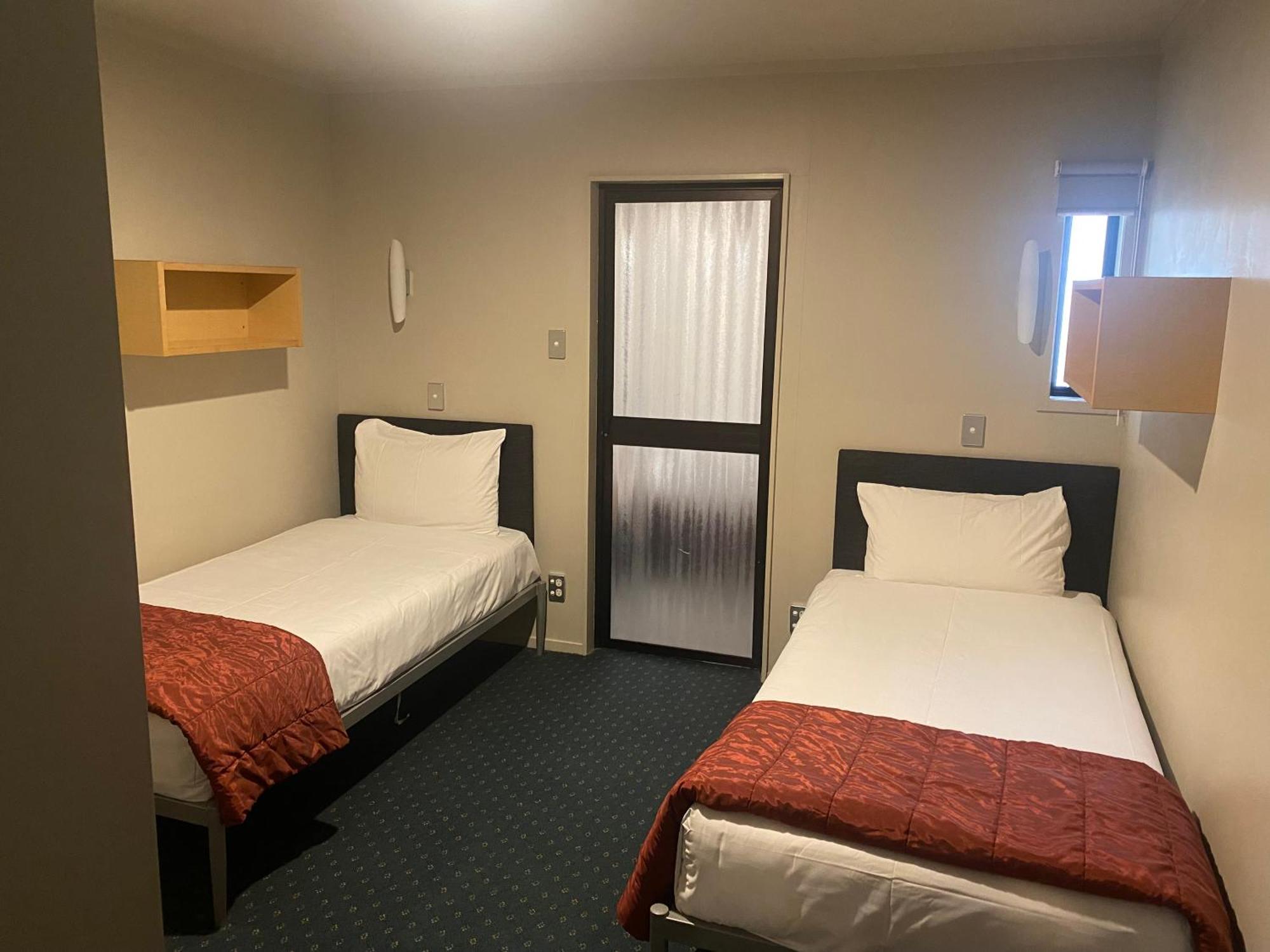 Bentleys Motor Inn Palmerston North Extérieur photo