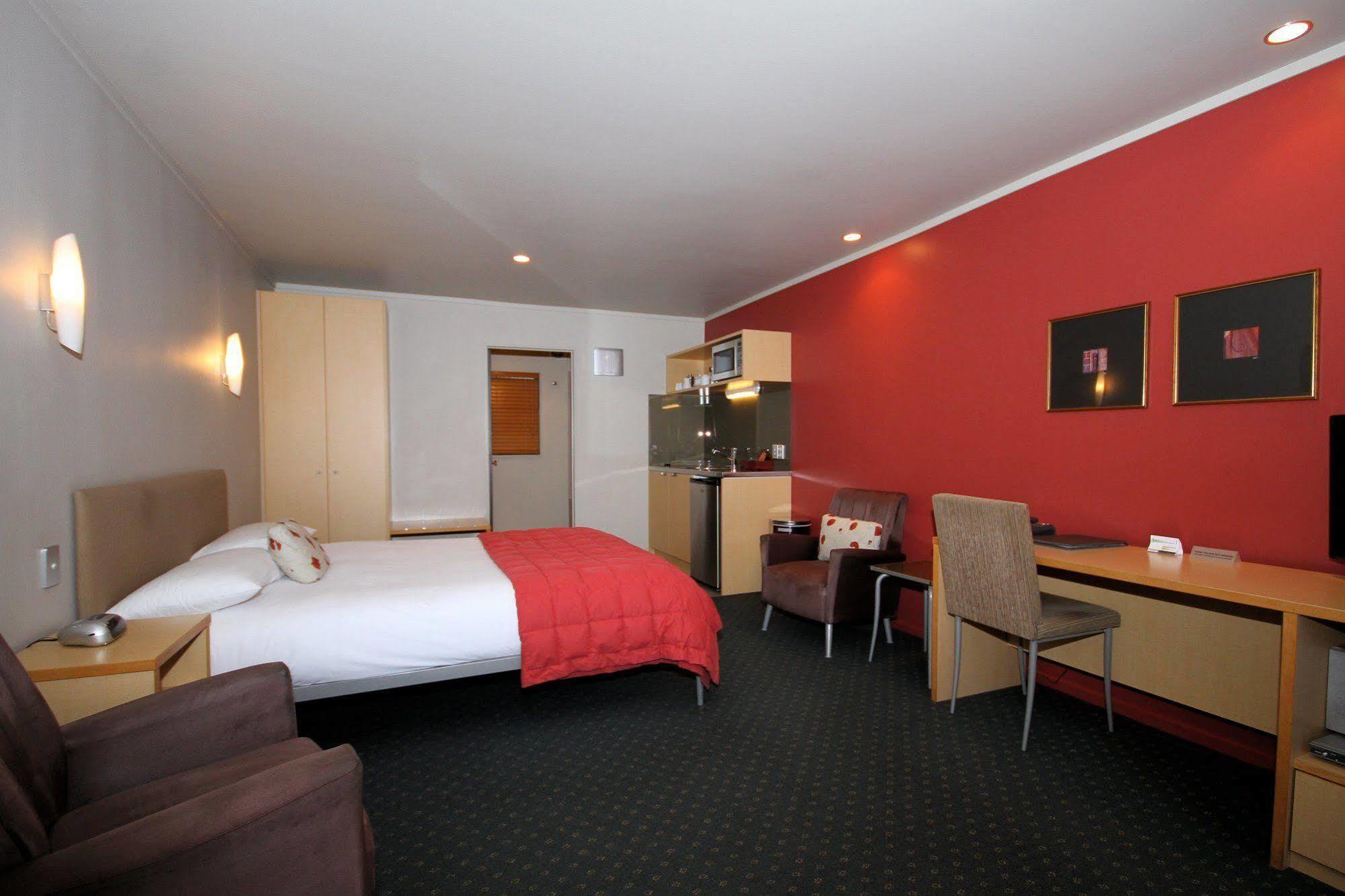 Bentleys Motor Inn Palmerston North Extérieur photo